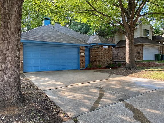 2nd image of 1211 Hillwood Way