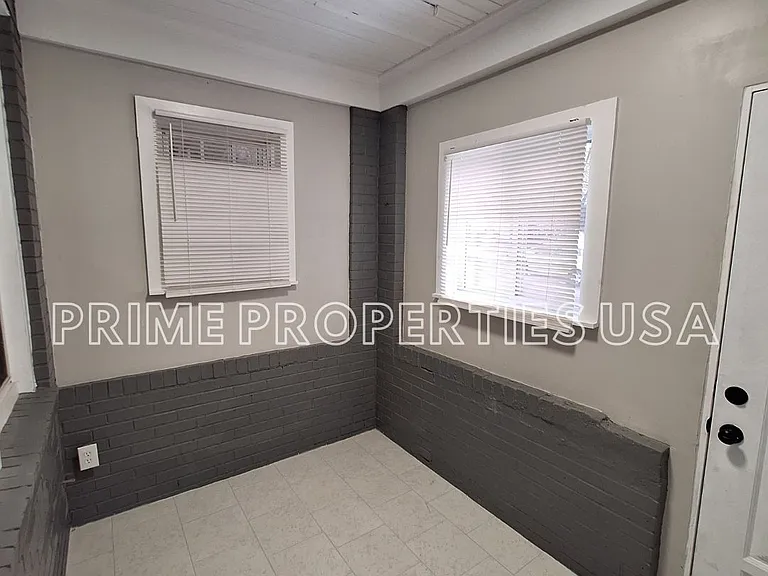 311 N Atlantic Ave — Photo 2