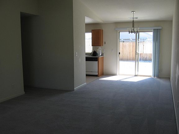 5th image of 1215 Ginger Ln