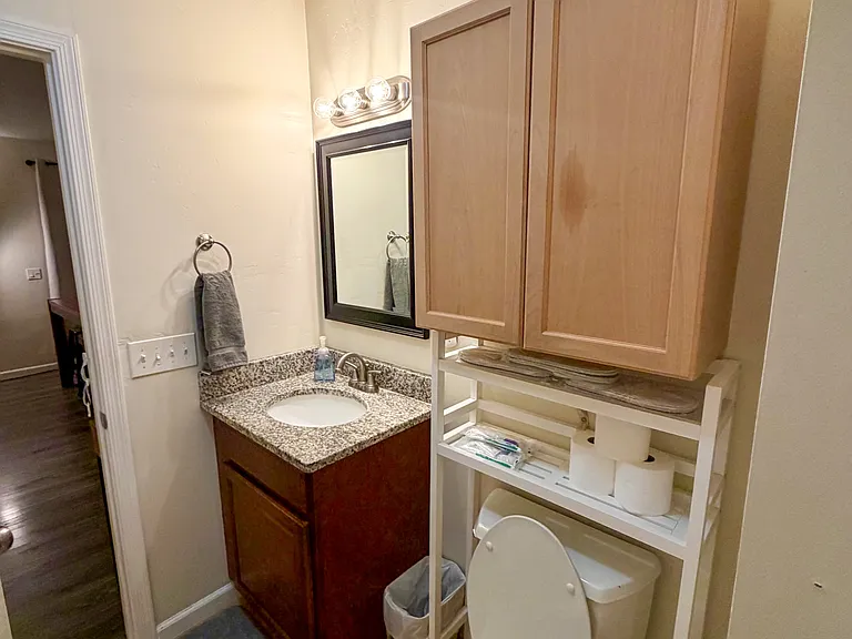 1131 E Virginia Ave — Photo 15