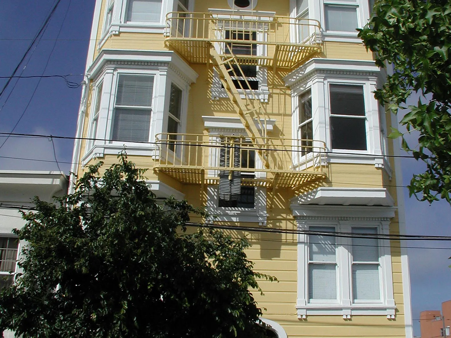 4 bed, $3,500 — Photo 3