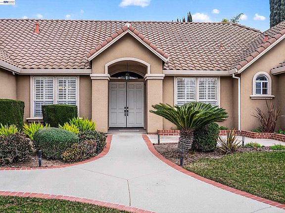 4th image of 2166 Shadow Ridge Way