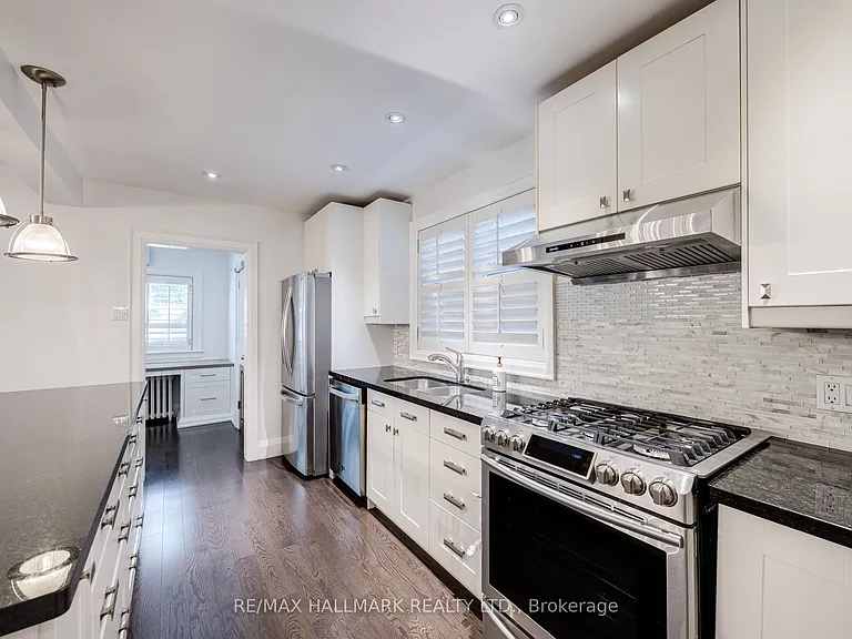 15 McNairn Ave — Photo 14