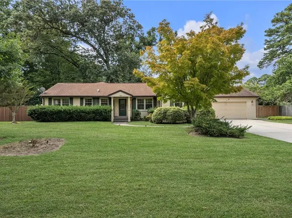 18 Langhorne Rd, Newport News, VA 23606