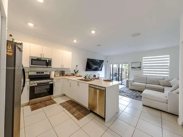 12869 SW 233rd Ter — Photo 7