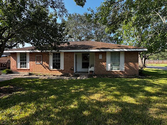 4th image of 312 Brigadoon Ln