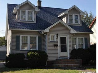 253 Seville Dr, Rochester, NY 14617