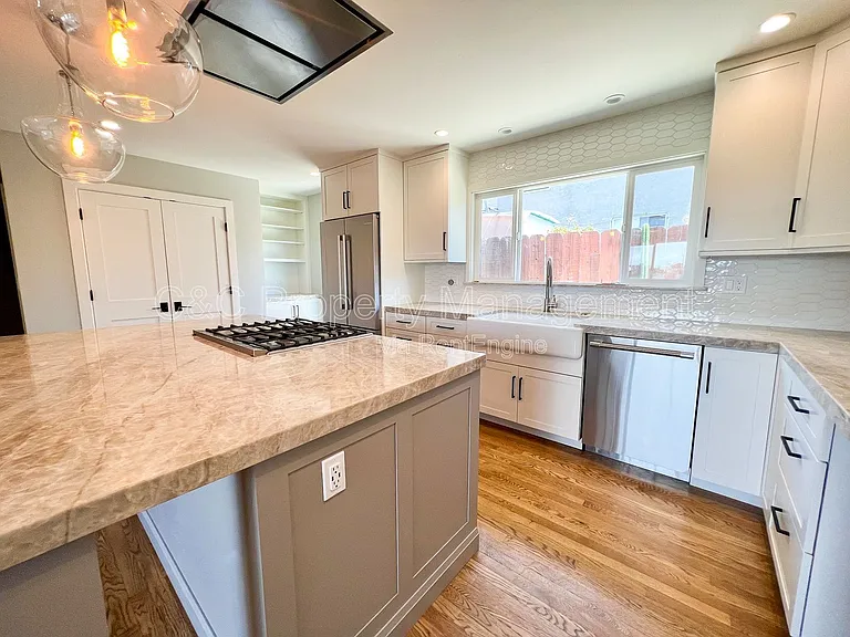 1726 Hilton St — Photo 4