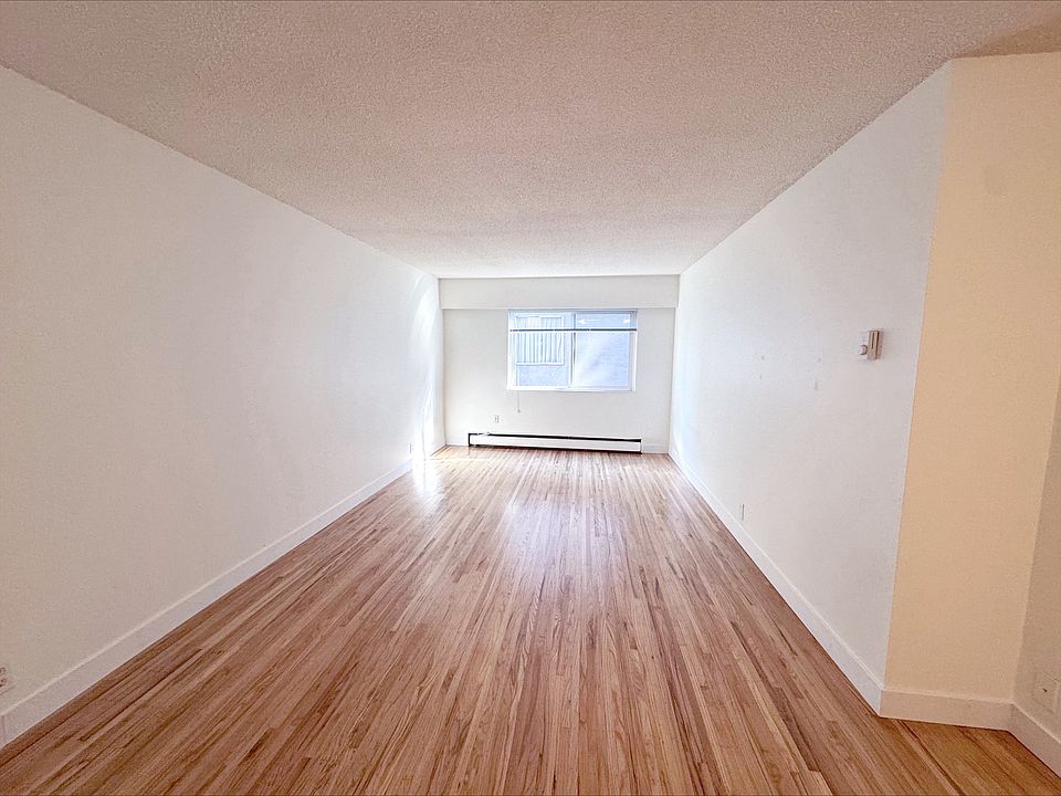 1st image of 2228 Franklin St #216