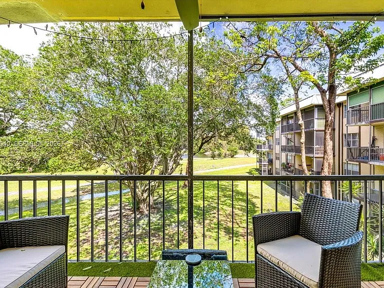 6001 N Falls Circle Dr #310 — Photo 16