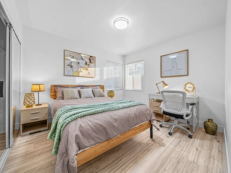 606 S Sunshine Ave — Photo 11