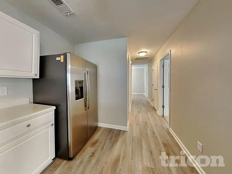 226 Blazer Dr — Photo 6