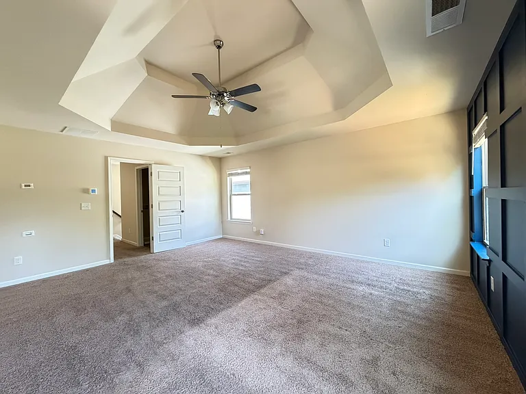 209 Emporia Loop — Photo 41