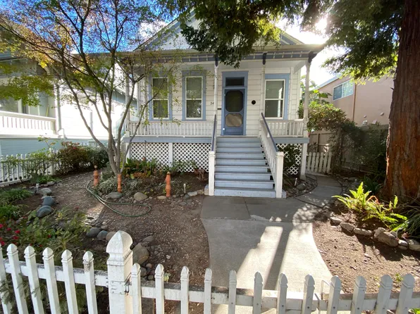 2426 Q St, Sacramento, CA 95816
