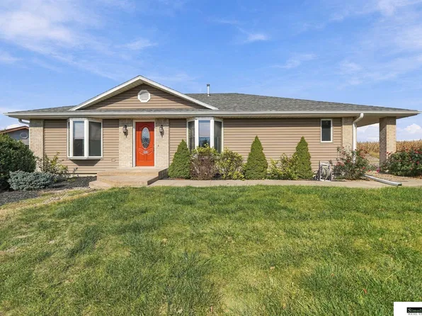 294 Northridge Dr, Tecumseh, NE 68450