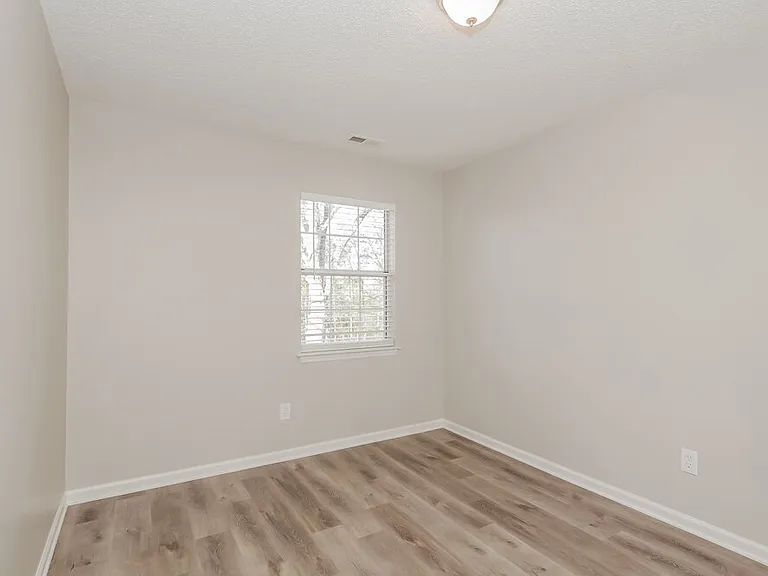 5013 Farmview Dr — Photo 15