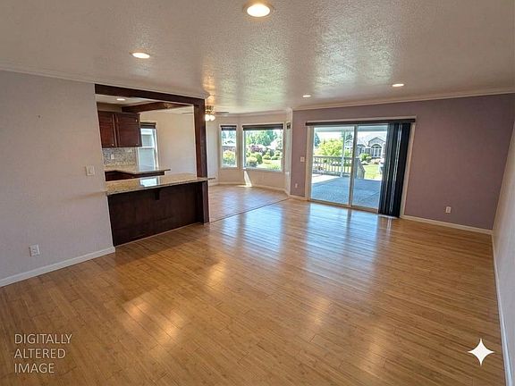 2nd image of 8075 Calle Royale Way