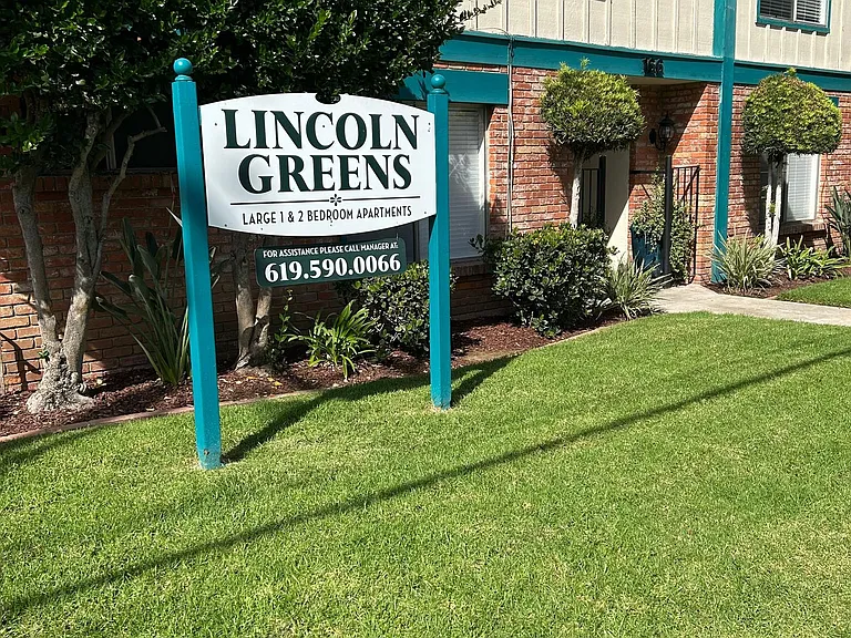 Lincoln Greens — Photo 12