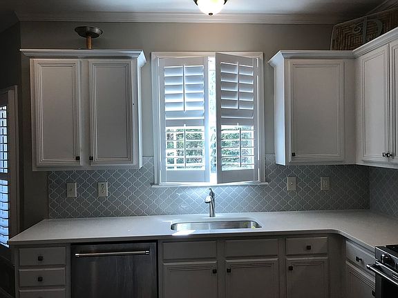 4th image of 542 Morgan Ln