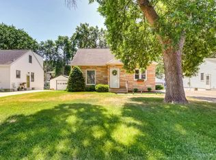 7709 Lake St W, Saint Louis Park, MN 55426