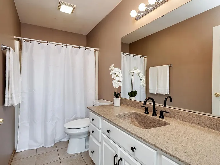 1245 Saint Patrick Way — Photo 40