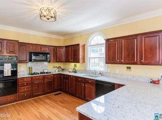 547 Bristol Ln, Birmingham, AL 35226