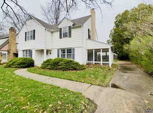 1259 SW Pembroke Ln, Topeka, KS 66604