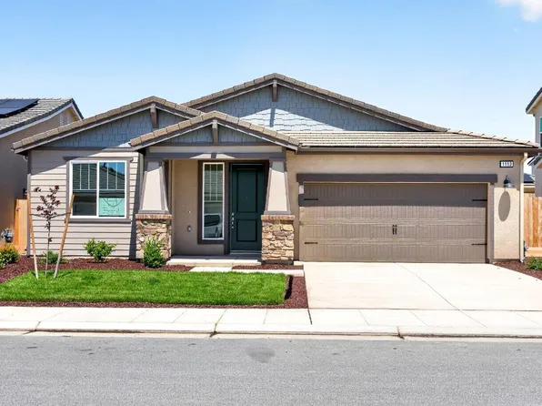 1193 Magnolia Ct W, Madera, CA 93636