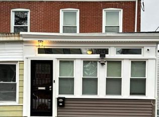 402 9th St, Upland, PA