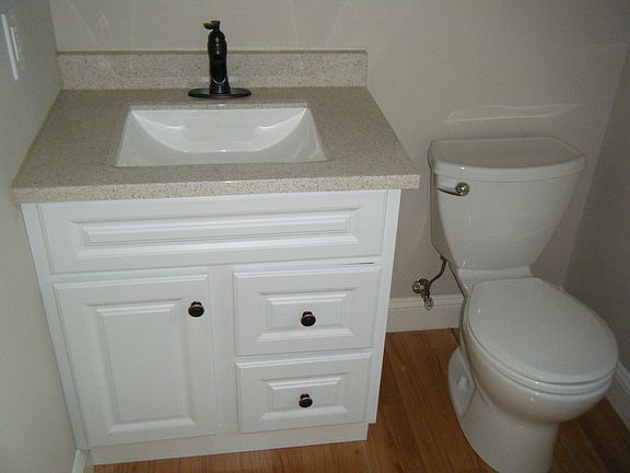 5th image of 1101 Glenwood Ct
