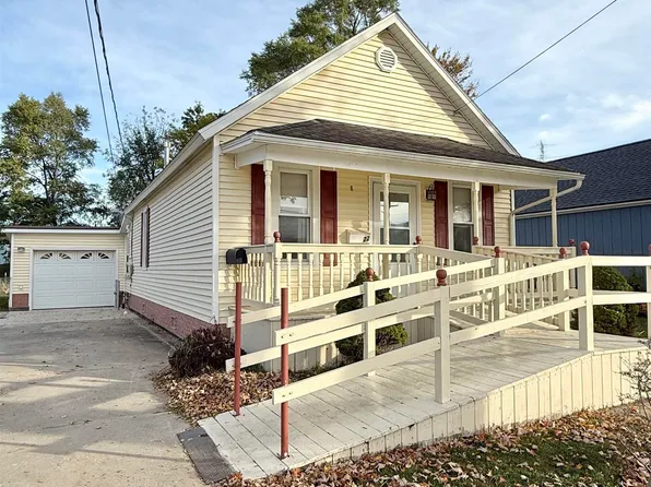 22 W Sebewaing St, Sebewaing, MI 48759