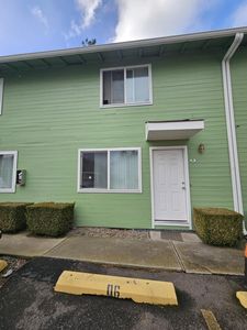 600 W 1st St UNIT 3, Phoenix, OR, 97535