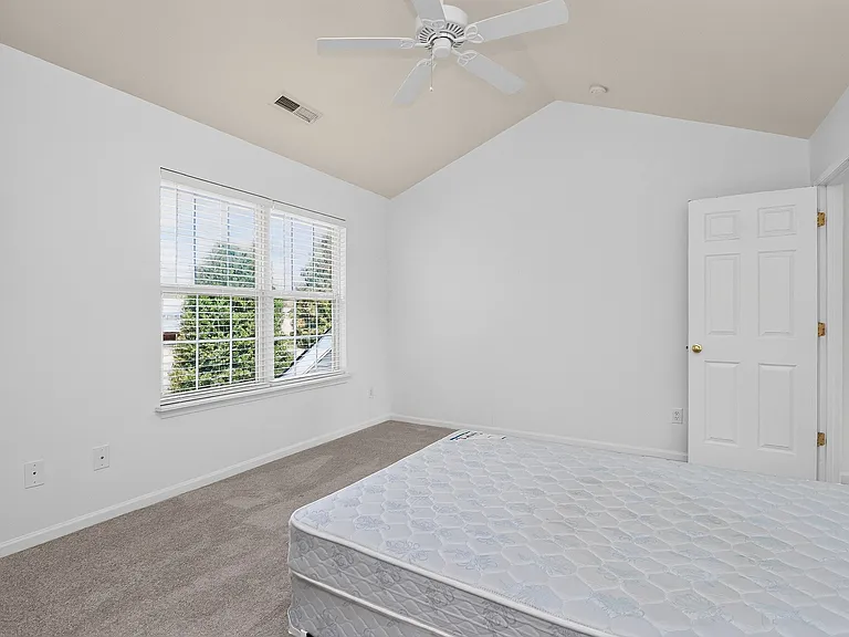 3094 Des Prez Ave — Photo 31