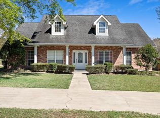 1020 Magnolia Trce, Silsbee, TX 77656