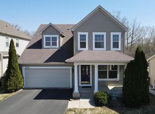 2376 Molnau Ct, Chaska, MN 55318