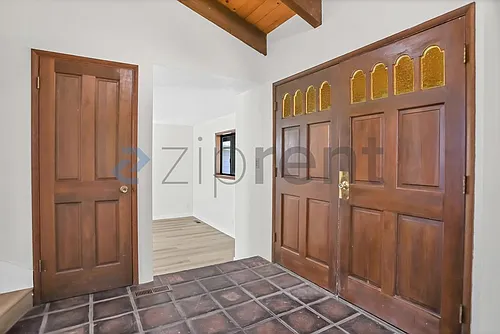 1196 Robinson Ct Photo 1