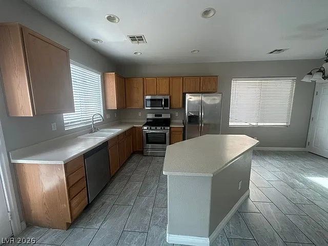 3 bed, 2.5 bath, 1621 sqft, $1,750 — Photo 2