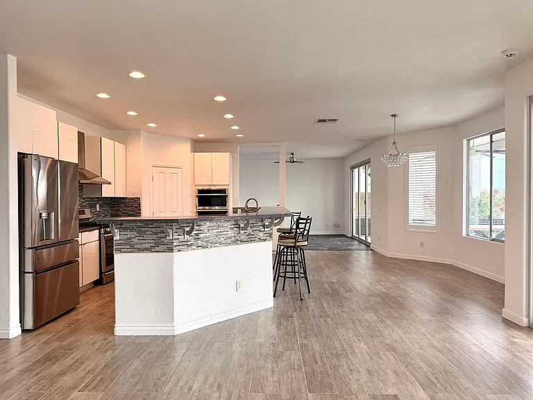 4952 Grey Mesa St — Photo 18