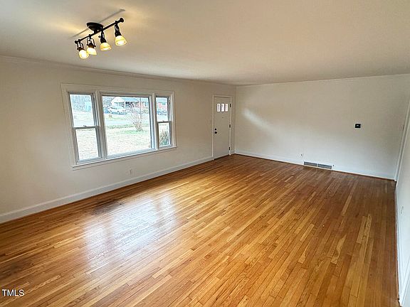 5th image of 2206 W Carver St
