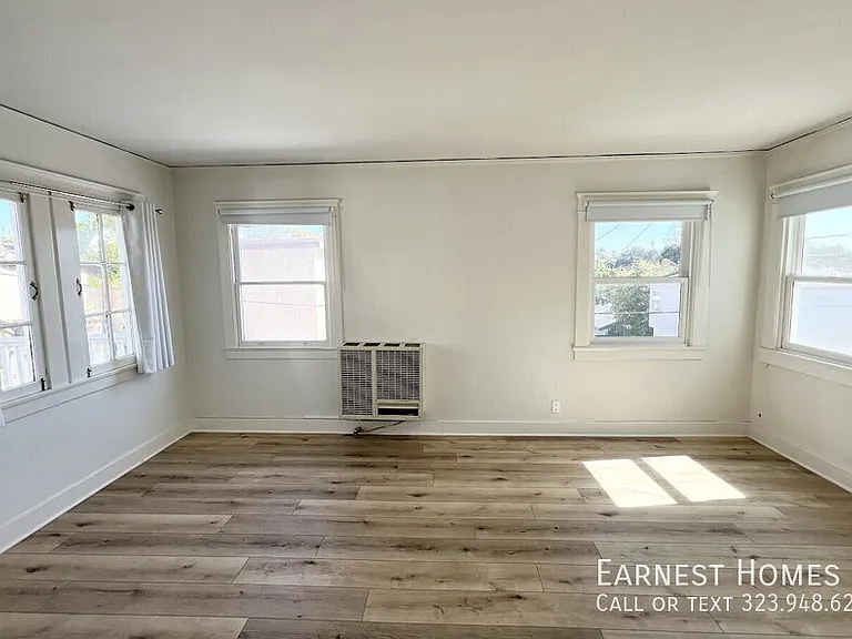 646 Ocean Park Blvd #C — Photo 4