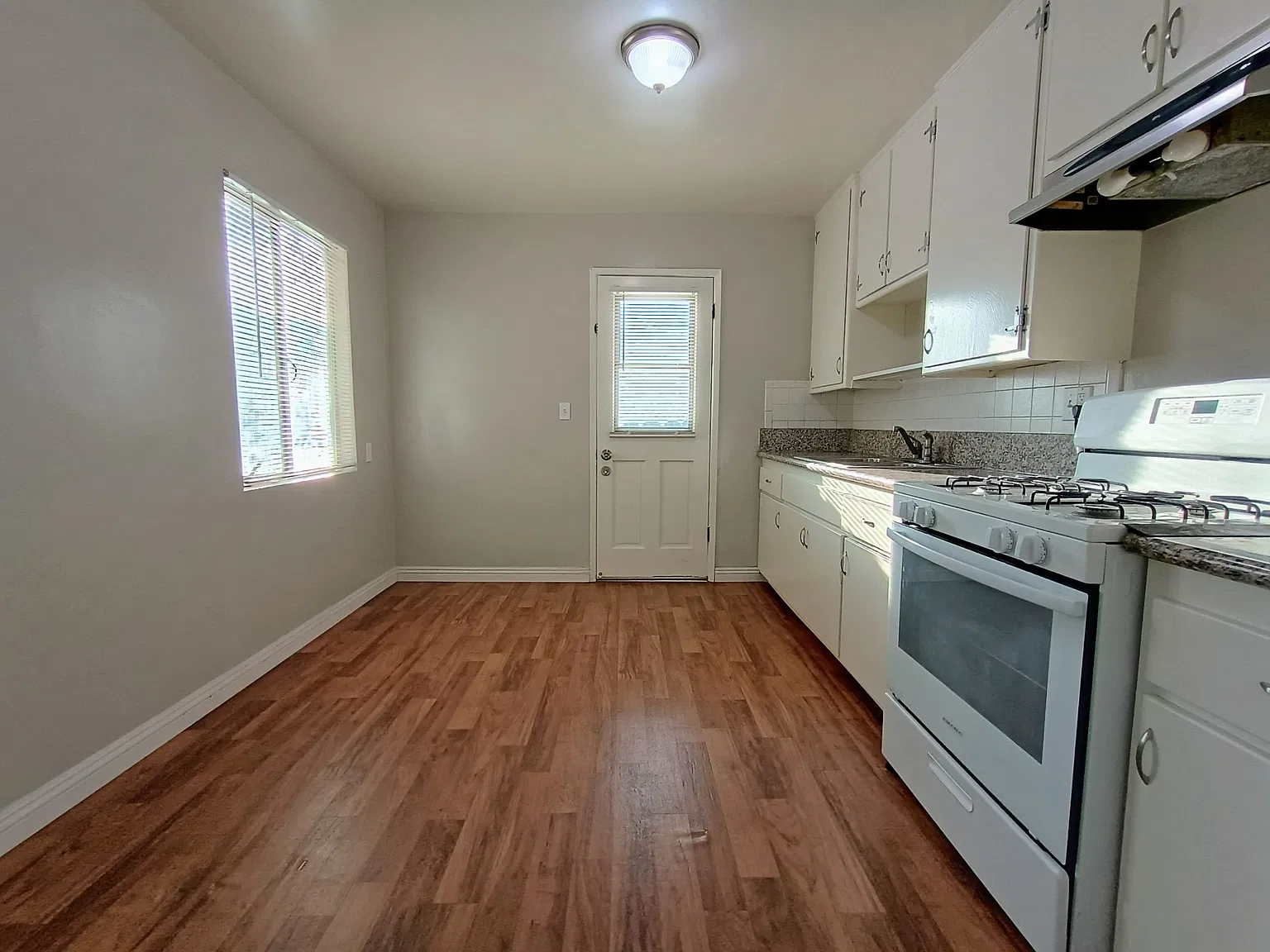 2 bed, $2,050 — Photo 3