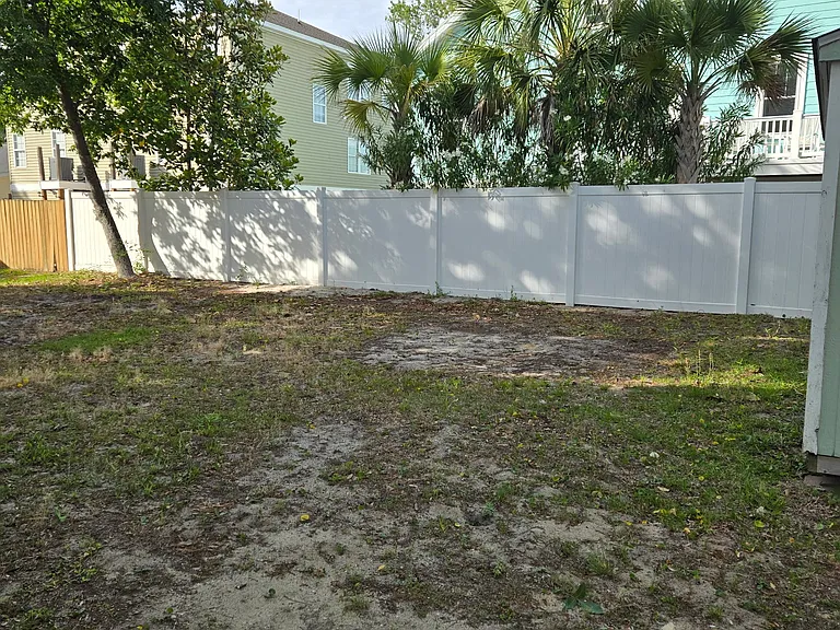 318A 16th Ave S — Photo 2