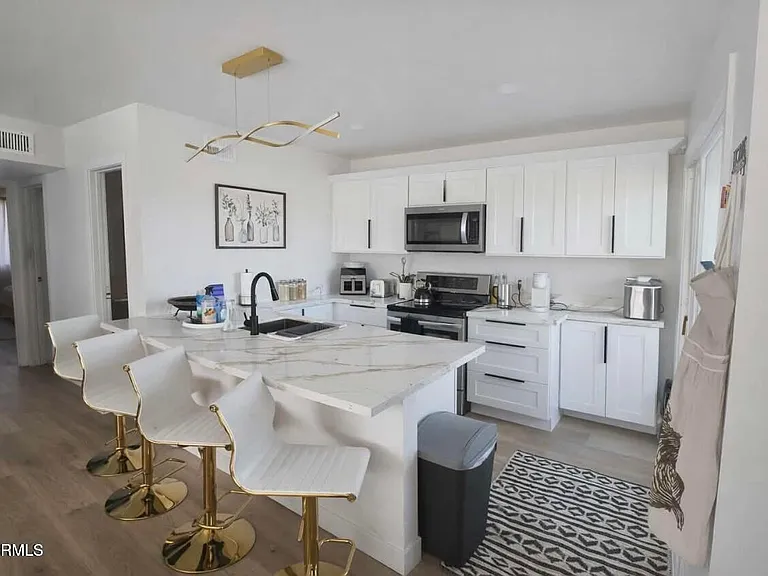 14620 N Yerba Buena Way #D — Photo 7