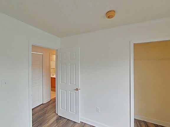4th image of 47 Dogwood St #1
