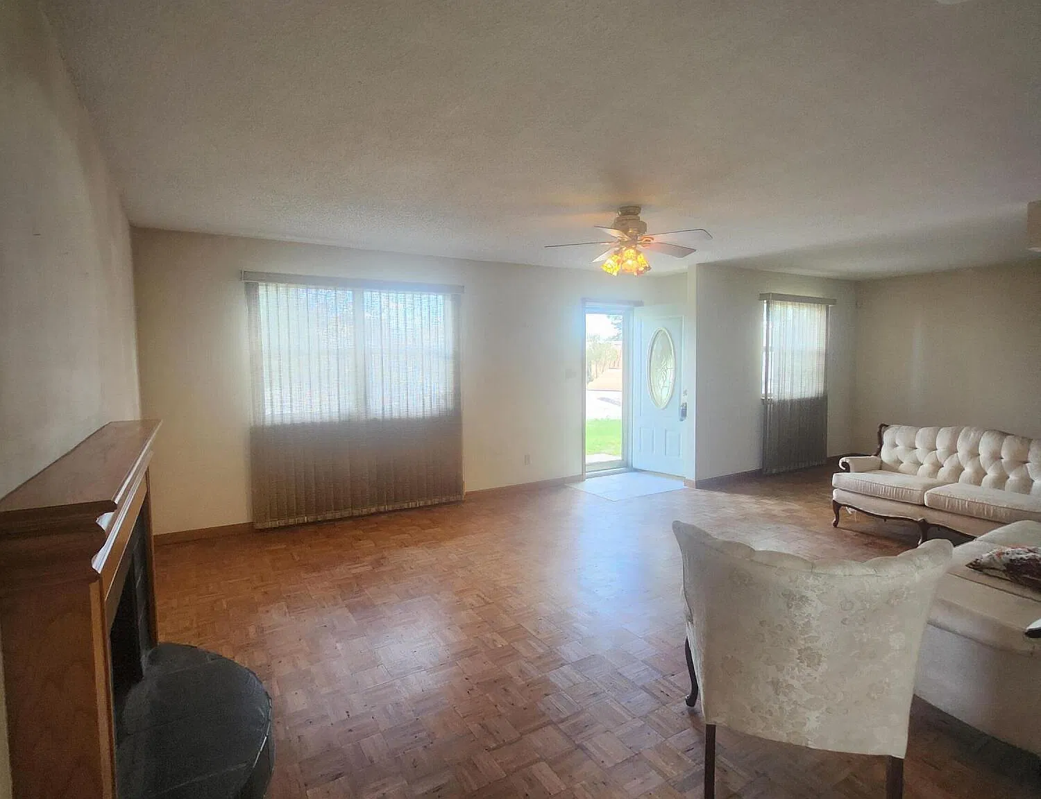 2 bed, 1.5 bath, 1567 sqft, $1,800 — Photo 3