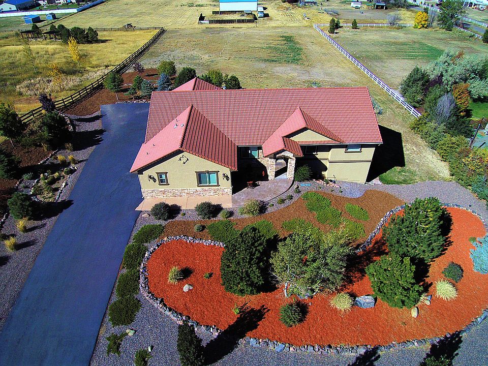 ARIAL VIEW OF LANDSCAPE EAST