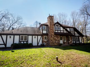 28313 N Lakeview Cir, McHenry, IL 60051