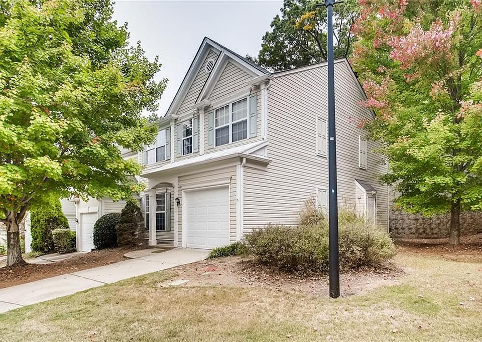 1st image of 111 Kenninghall Dr SE