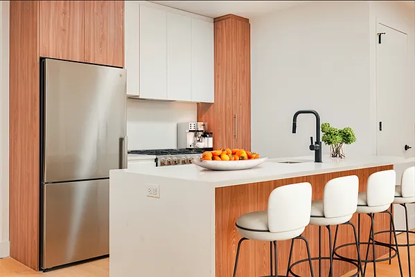 Rented by Nooklyn NYC LLC | media 84