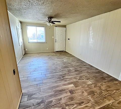 3rd image of 3905 Del Rd